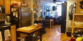 Charming 2 Bedroom/1.5 Bathroom Townhome in Federal Hill w/ Rooftop Deck! Gallery 8