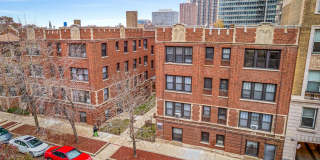 512 W Cornelia Ave Gallery 57