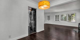 2 bed + 2 bath in amazing location!! Gallery 7