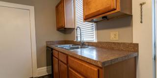 1512 Indianola Ave Gallery 5