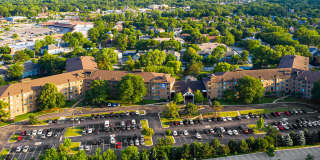 The Iroquois Club Apartments Gallery 20