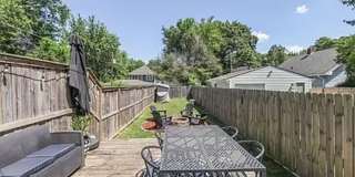 Updated 2BR Townhome | Bates-Hendricks | Steps to Fountain Square Gallery 38