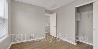 156 Haugh Street Gallery 31