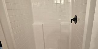 5995 Bagley Ave Gallery 24