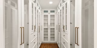 417 E Hildebrand Gallery 17
