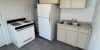 Cute Casita Style Living in historic Albuquerque 1 Bedroom 1 Bath. Gallery 8