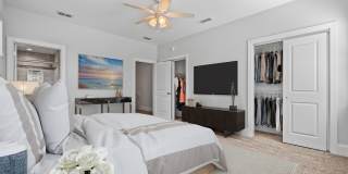 1661 Metropolitan Boulevard Gallery 10