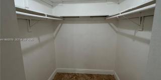 1075 W 68th St Gallery 25
