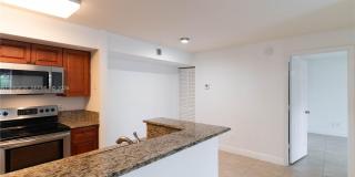 875 Riverside Dr Gallery 7