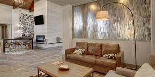 The Redland Gallery 32