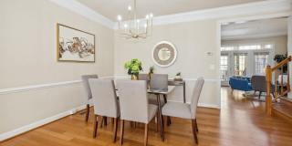 1813 DAWSON Street Gallery 6
