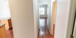 449 N WINDSOR Gallery 19