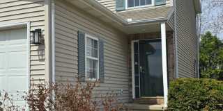 4 Bedroom Townhome for Rent in Normal! Gallery 1
