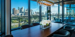 Pearl Rosemont Gallery 61