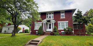 Three bedroom one bathroom home for rent Gallery 1