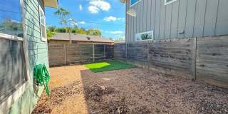 Great, modern 2 bedroom 2.5 bath available in South Austin! Gallery 40