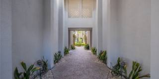 432 S Sierra Madre Boulevard Gallery 5