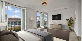 11952 Montana Avenue Gallery 5