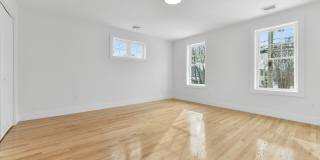 62 W Milton St Gallery 25
