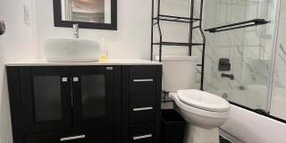 5633 INDEPENDENCE Circle Gallery 20