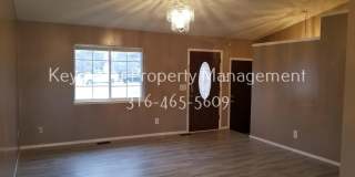 Spacious 4 Bedroom 2 Bathroom House Gallery 4