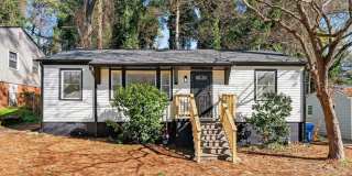 Charming 4BR House in Atlanta Gallery 30