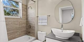 1819 Mariners Ln Gallery 44