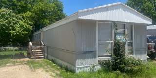 521 E. Veterans Memorial Blvd Gallery 1
