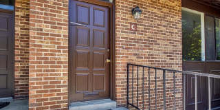 311 MAPLE AVE W #C Gallery 12