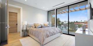 3260 NE 165th St Gallery 31