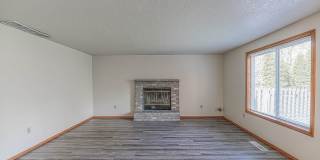 Quiet area near 162nd, Southern exposure, A/C, FP-4BR Gallery 4