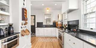 915 N Eugene St Gallery 17