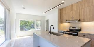 The Howard Gallery 28