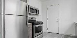 1704-12 W Glenlake Ave Gallery 2