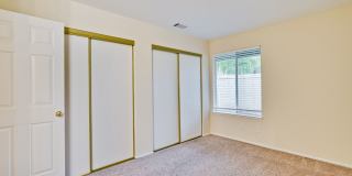 Cute One Bedroom Condo with Central AC and Heat. Cute One Bedroom Condo with Central AC and Heat. Gallery 33