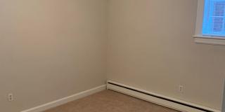 Colonial Arms Apartments | 807 West End Blvd Apt C-1 Gallery 4