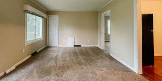 Coming Soon! Cozy 2 Bed / 1 Bath Home — Pet Friendly! Gallery 8