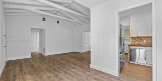 738 Fernwood Rd Gallery 8