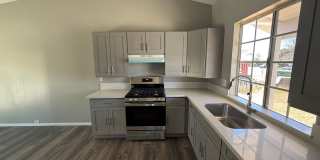 4 bedroom 2 bath! Gallery 6