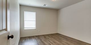 3 Bedroom 2 Bath 2 Car Garage - Edmond Schools Gallery 33