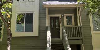 3bd/3ba Issaquah Townhouse Gallery 1