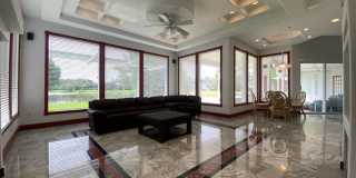 Spacious 3/2 with In-Law Suite Gallery 13