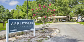 Applewood Apartments Gallery 23
