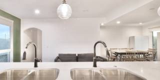 1455 W 36th Street - Co-Living Gallery 32