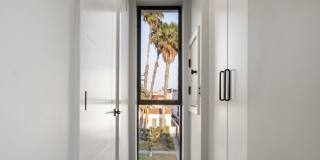 807 N Detroit St Gallery 18