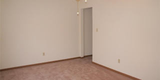1420 ROYAL OAK Court Gallery 14