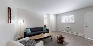 Acoma Square Gallery 9