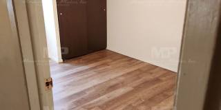 812 1/2 West Myrtle Street Gallery 5