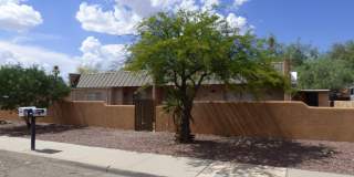 1029 E Irwin Place Gallery 1