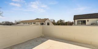 5015 Grayton Alley Gallery 31